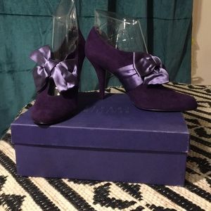 Stuart Weitzman Plum Bouffant Heels - Size 10